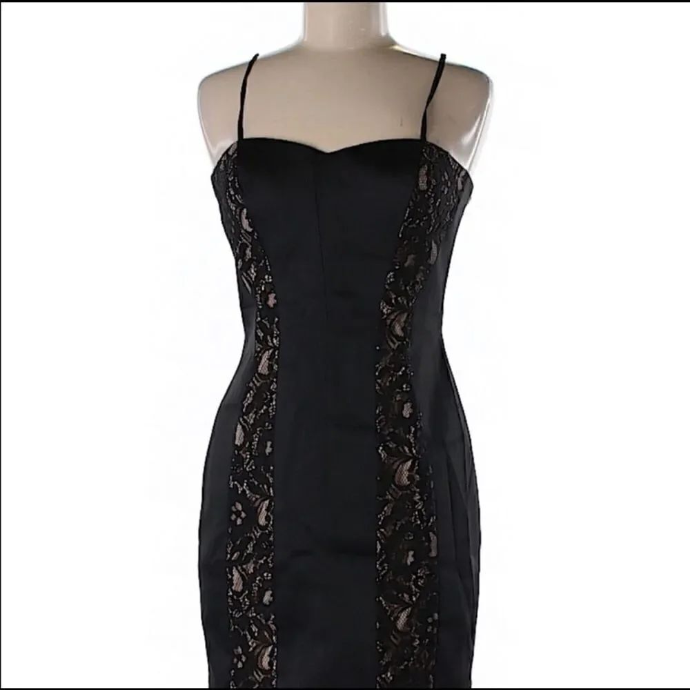 Aidan Mattox body-con Black satin & lace dress